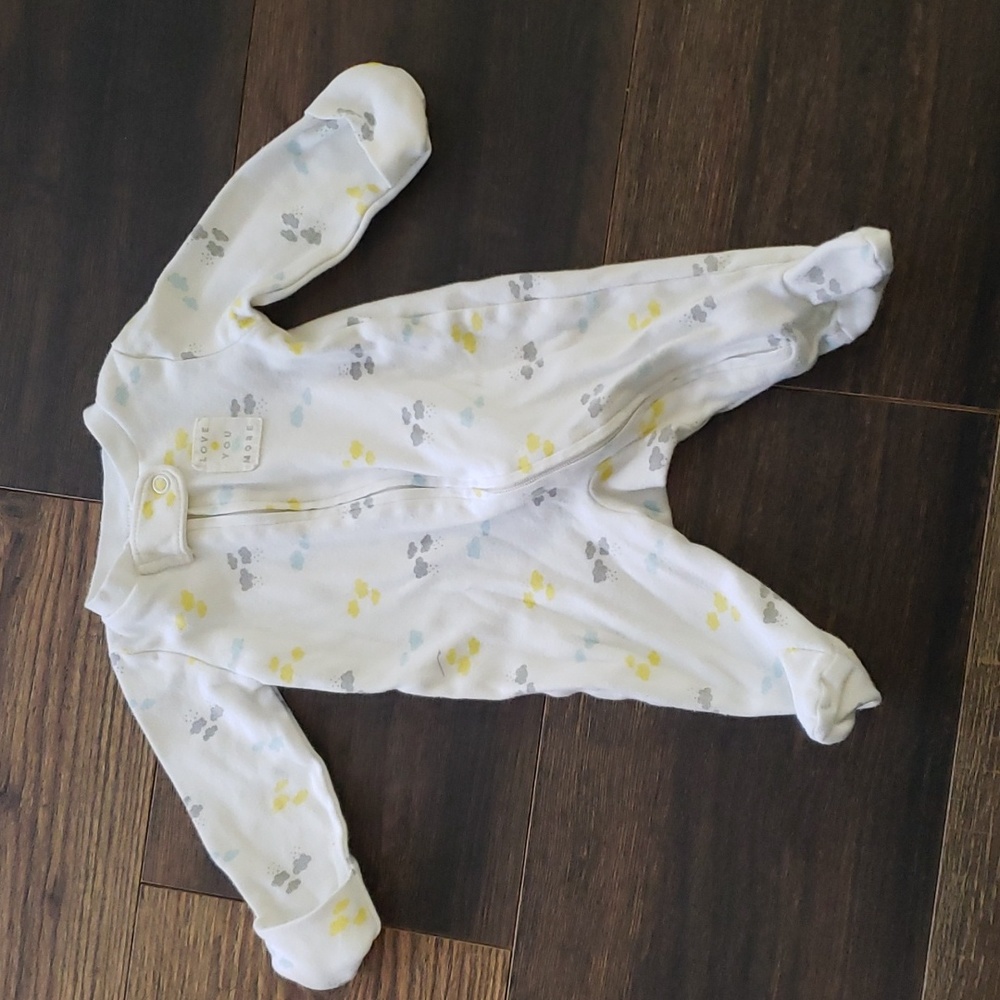 Carter's brand, NB, cloud theme